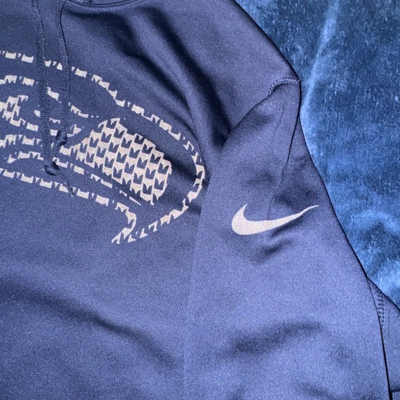 Adult Men’s medium Navy blue Seahawks hoodie. - Picture 5 of 12